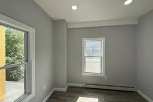 126 Cross St, Lawrence, MA 01841 - Photo 11