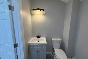 126 Cross St, Lawrence, MA 01841 - Photo 11