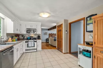 61 Regina S Dr, Tewksbury, MA 01876 - Photo 13