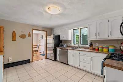 61 Regina S Dr, Tewksbury, MA 01876 - Photo 15