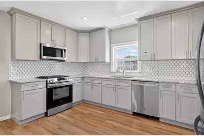 14 Highland Ave, Fitchburg, MA 01420 - Photo 7