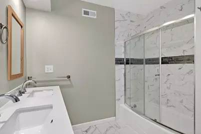 14 Highland Ave, Fitchburg, MA 01420 - Photo 9