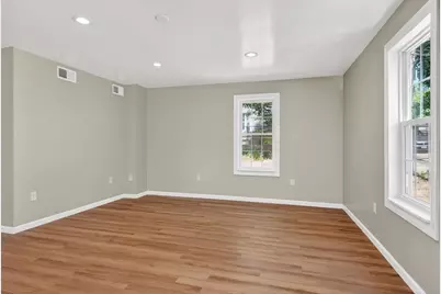 14 Highland Ave, Fitchburg, MA 01420 - Photo 3