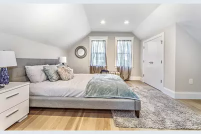 1025 Broadway #2, Somerville, MA 02144 - Photo 11