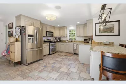 5 Edna Cir, Freetown, MA 02717 - Photo 27