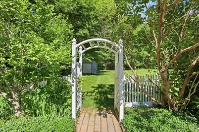 5 Edna Cir, Freetown, MA 02717 - Photo 9