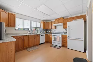 30 Church St, Milford, MA 01757 - Photo 11