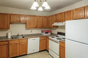 351 Main St, Amherst, MA 01002 - Photo 17