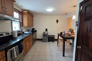 138 Nonantum St, Boston, MA 02135 - Photo 3