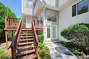 33 Half Crown Cir, Ashland, MA 01721 - Photo 3