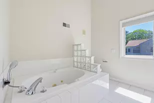 33 Half Crown Cir, Ashland, MA 01721 - Photo 25