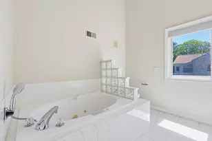 33 Half Crown Cir, Ashland, MA 01721 - Photo 27