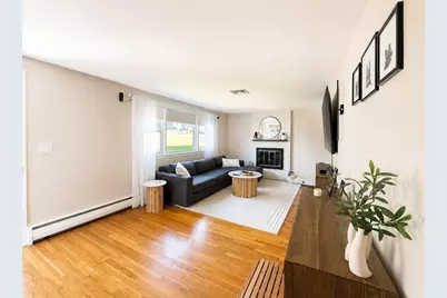 12 Seneca Rd, Woburn, MA 01801 - Photo 5