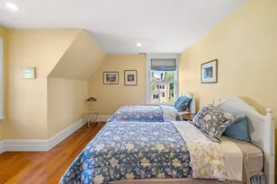 7 Hamilton St, Salem, MA 01970 - Photo 27