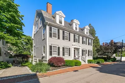 7 Hamilton St #3, Salem, MA 01970 - Photo 3