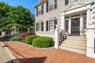 7 Hamilton St, Salem, MA 01970 - Photo 3