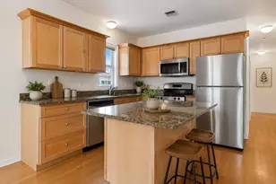 39 Montgomery St, Cambridge, MA 02140 - Photo 1