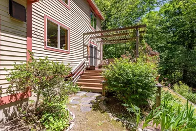 71 Morgan Cir, Amherst, MA 01002 - Photo 37