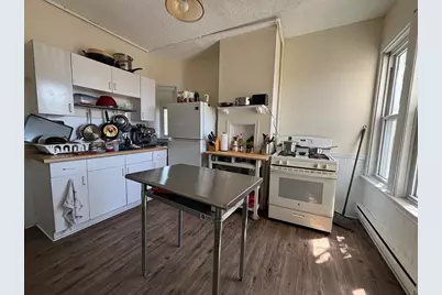 38 Jefferson St #3, Cambridge, MA 02141 - Photo 3