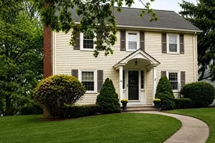 16 Pine St, Natick, MA 01760 - Photo 1