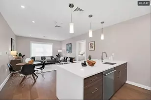 425 Lagrange St, Boston, MA 02132 - Photo 17