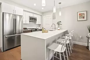 425 Lagrange St, Boston, MA 02132 - Photo 3