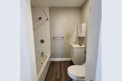 76.5 Maple St #L, Northampton, MA 01062 - Photo 7