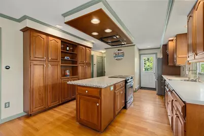 25 Everett Ave, Belchertown, MA 01007 - Photo 11