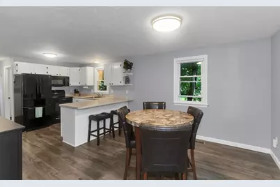 22 Porter St, Shirley, MA 01464 - Photo 7
