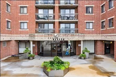15 N Beacon Street #U906, Boston, MA 02134 - Photo 1