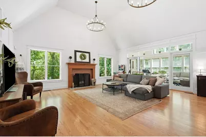 409 Henry St, Amherst, MA 01002 - Photo 9