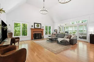 409 Henry St, Amherst, MA 01002 - Photo 9