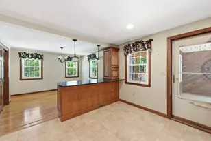 24 Novak Cir, Dracut, MA 01826 - Photo 7