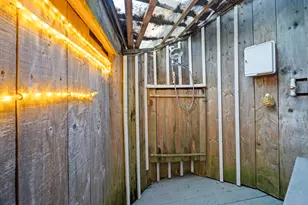 696 Commercial St, Weymouth, MA 02189 - Photo 31
