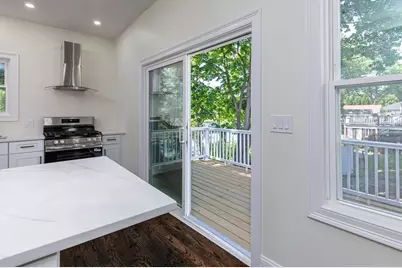 51 Broadway, Lynn, MA 01904 - Photo 11