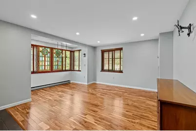100 Ledgewood Dr #319, Stoneham, MA 02180 - Photo 17