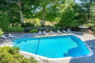 100 Ledgewood Dr, Stoneham, MA 02180 - Photo 19