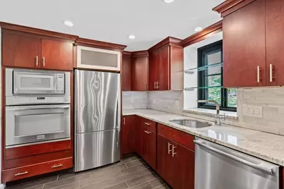 100 Ledgewood Dr #319, Stoneham, MA 02180 - Photo 7
