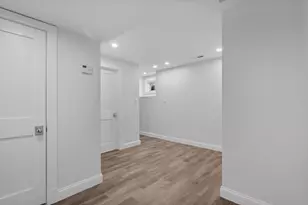 33 Farragut Ave, Medford, MA 02155 - Photo 13