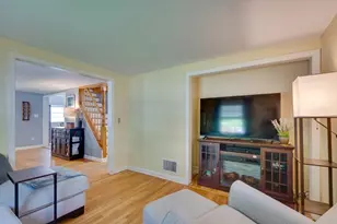 108 Deforest St, Boston, MA 02131 - Photo 7