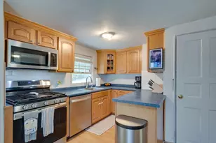 108 Deforest St, Boston, MA 02131 - Photo 9