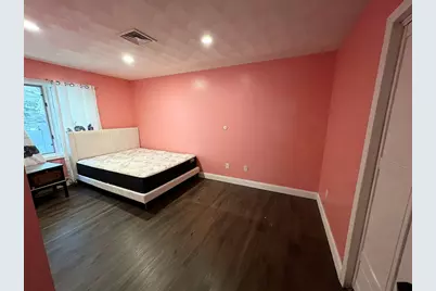 52 Clarendon St, Malden, MA 02148 - Photo 11