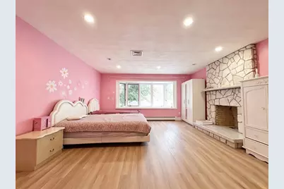 52 Clarendon St, Malden, MA 02148 - Photo 17