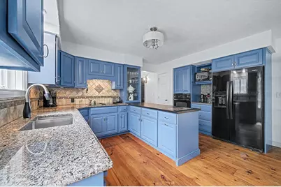 6 N Mill St, Hopkinton, MA 01748 - Photo 5