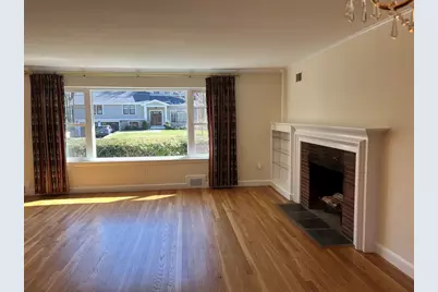 105 Parker Rd, Wellesley, MA 02482 - Photo 3
