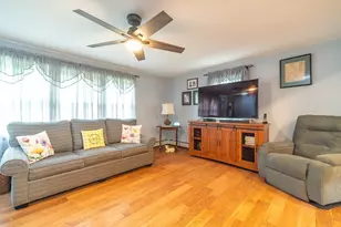 27 Highland St, Montague, MA 01349 - Photo 15