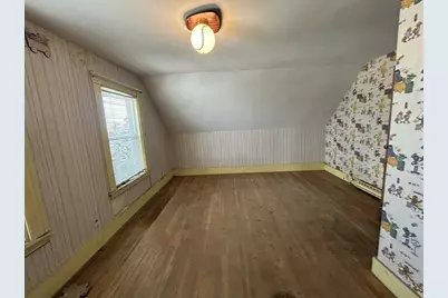 29 Oakland Ave, Everett, MA 02149 - Photo 21