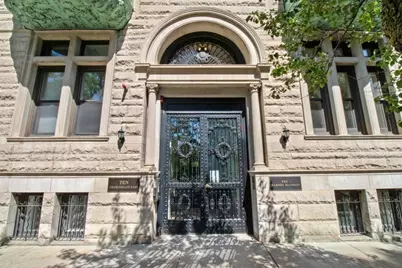 10 Charlesgate E #302, Boston, MA 02215 - Photo 1