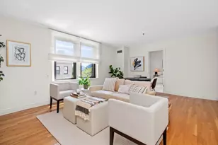 10 Charlesgate E, Boston, MA 02215 - Photo 7