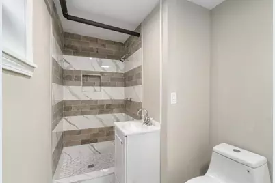 153 Summer St, Lowell, MA 01852 - Photo 9